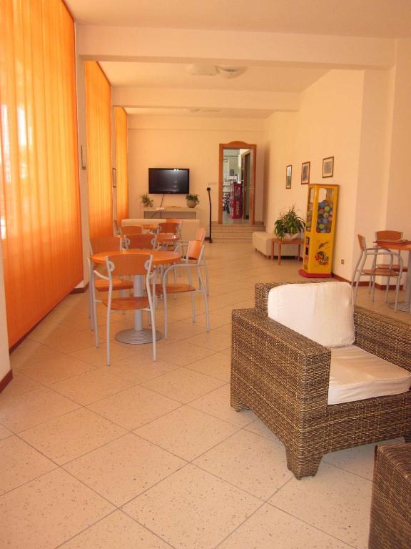 Tourist Residence Сан-Бенедетто-дель-Тронто Экстерьер фото